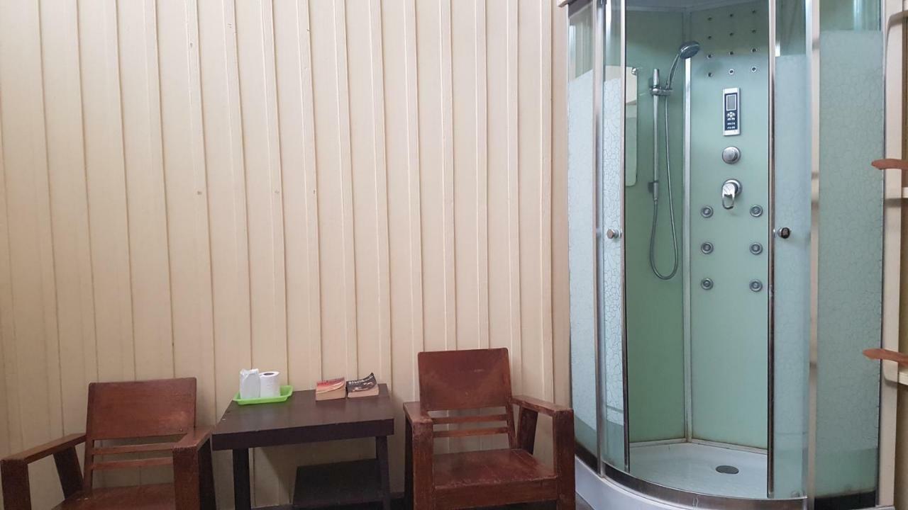 The Midtown Hotel And Cafe Trang Luaran gambar